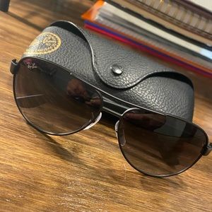 Ray-Ban 3547